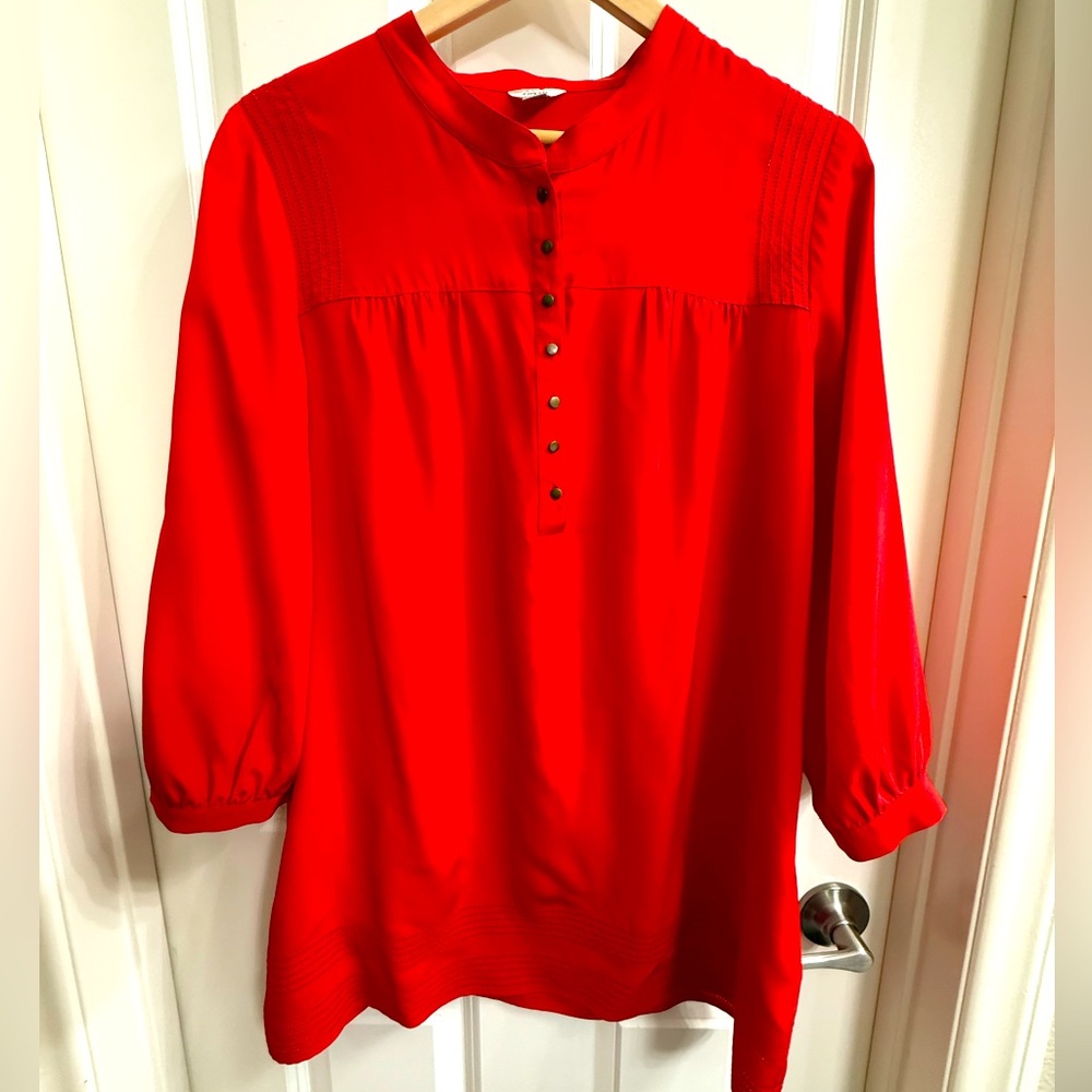 Fossil Silk Coral/Orange/Salmon 3/4 Sleeve Tunic w Eyelet Detail Metal Buttons